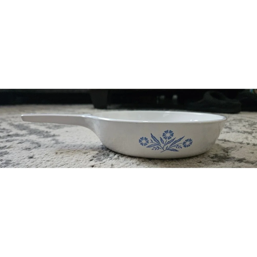 Corning Ware Blue Cornflower 6.5 Inch Skillet P-83-B Vintage White Frying Pan